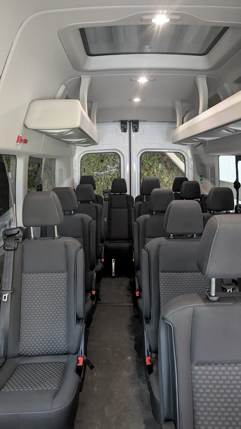 Ford Transit – Kompakt, flexibel und komfortabel reisen / Bild 2
