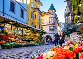 Wochenmarkt Bozen im Frühling