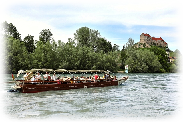 Plättenfahrt auf der Salzach
